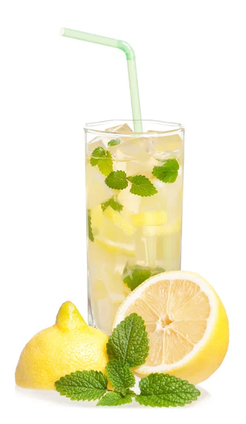 Taze soğuk limonata — Stok fotoğraf
