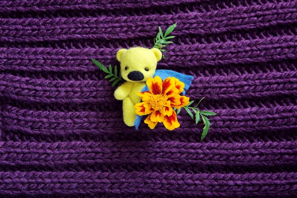 Little Yellow Toy Bear with Flower — Stock Photo, Image