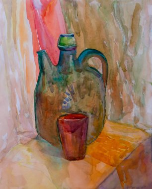 Masada durgun bir sürahi ve cam