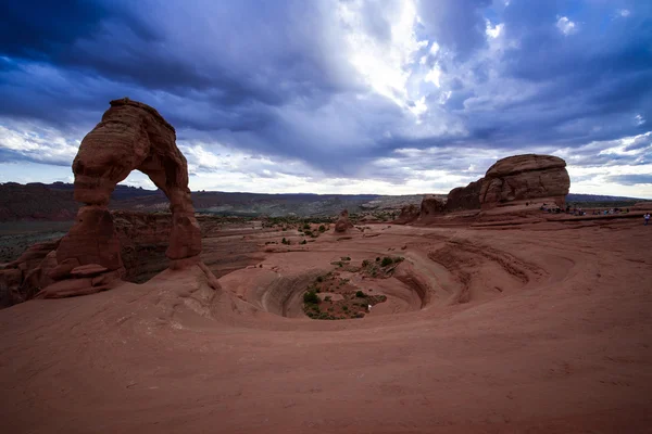 Utah'ın sembolü hassas Arch — Stok fotoğraf