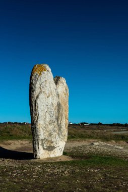 Quiberon Yarımadası 'ndaki Lannec Menhir' e yalvar.