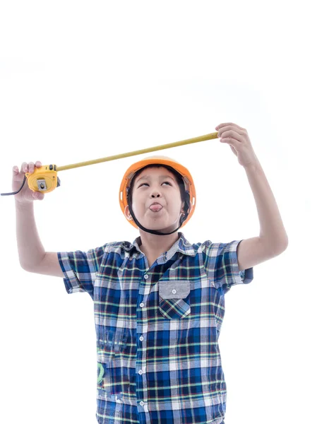 Азиатский мальчик, одетый как рабочий — стоковое фото