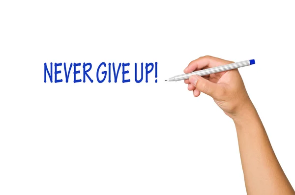 Hand met de markeerdraad schrijven van de tekst - Never give up! — Stockfoto