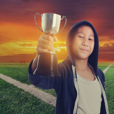 bir fincan ve under köşe soccer ayarla güneş çocuk.