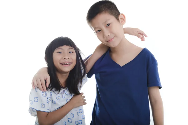 Niños asiáticos felices sobre fondo blanco — Foto de Stock