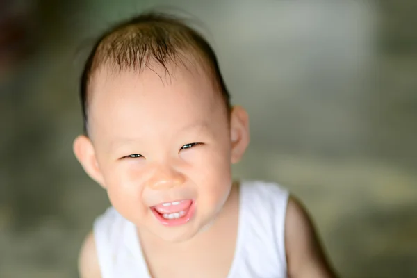 Closeup photo of beautiful cute asian baby's expression — Stock Photo, Image