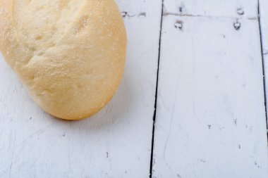 Taze ekmek kapandı.