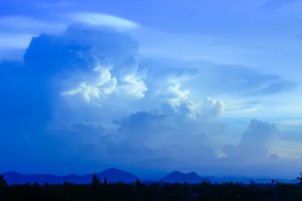 Sun set with big cloud. — Stock Photo, Image