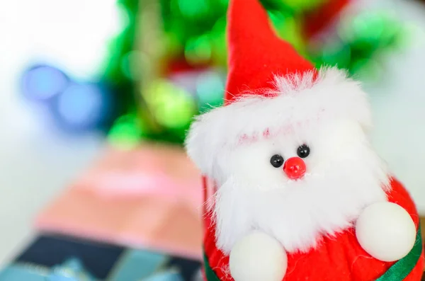 Close up Santa doll with bokeh background, dept of field. — Stock Photo, Image