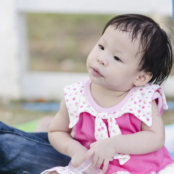 Süße asiatische Mädchen — Stockfoto