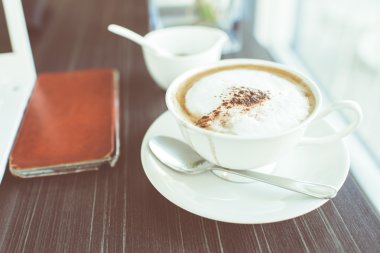 Kahve ve mobil kafe durumda.