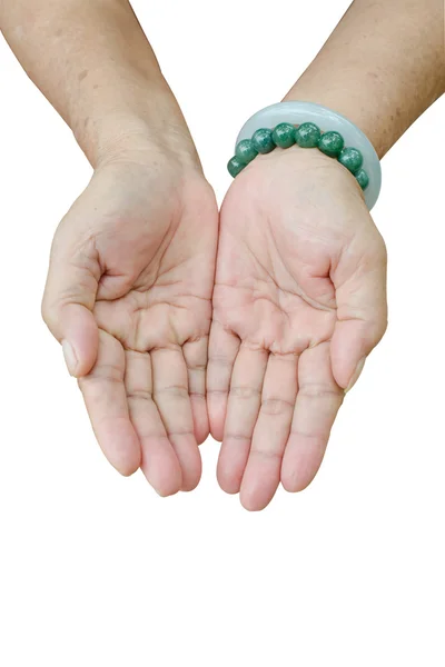 Les mains ouvertes de la femme âgée isolée sur blanc . — Photo