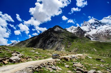 Dağlar görünümü manzara