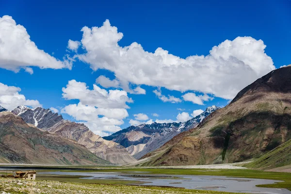 Dağlar görünümü manzara