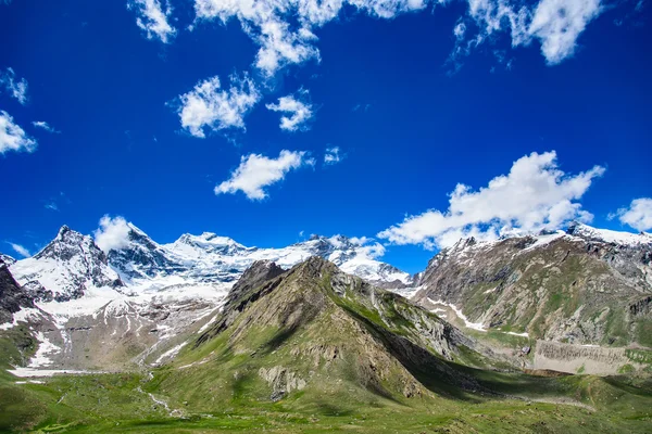 Dağlar görünümü manzara