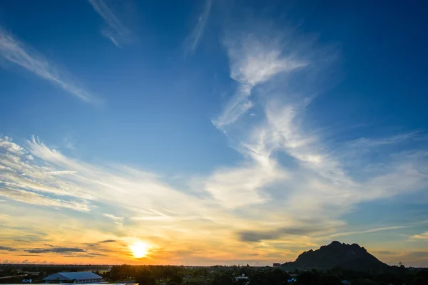 Rising sun with clouds — Stock Photo, Image