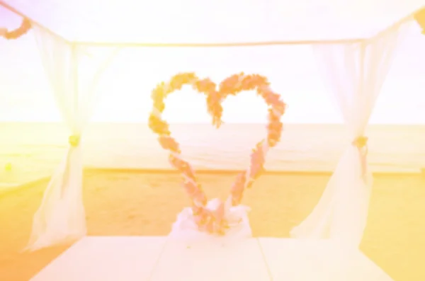 Heart shape backdrop at the beach — Stock Photo, Image