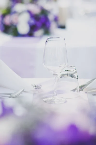 Romántico establecer la mesa de la cena — Foto de Stock