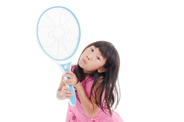 Aziatisch meisje met een vliegenmepper — Stockfoto