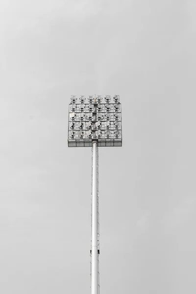 Spotlight op een voetbalstadion — Stockfoto