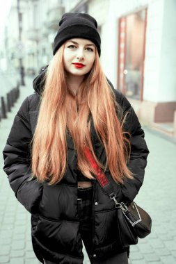 kız sokak sokak tarzı günlük