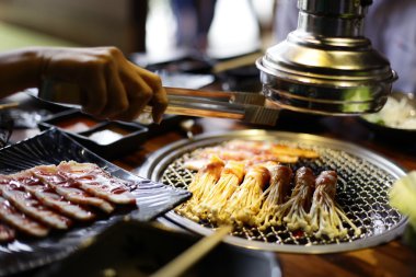 Ham sığır eti dilim Barbekü veya Japon tarzı yakiniku için