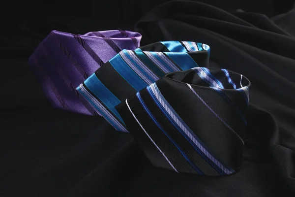 Bunte Krawatten für Männer — Stockfoto