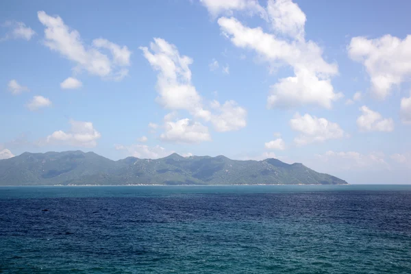 Nha Trang beach, Vietnam, güzel sahilleri ve koyları ile ünlü kıyı bir şehirdir