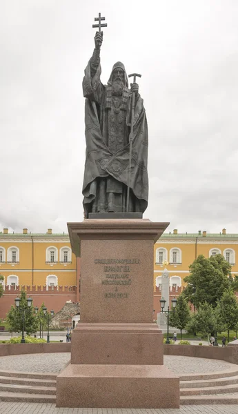Monumento al Patriarca Germogen — Foto Stock