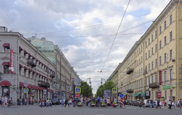 Вечір в білі ночі в Санкт-Петербурзі — стокове фото