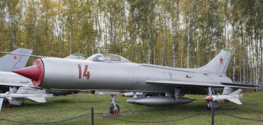 Su-9-Interceptor (1956), ilk süper sonik Interceptor bir se