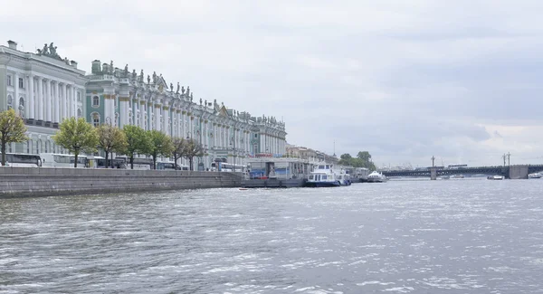 View of the Winter Palace on July 8; 2015 in St. Petersburg — Stock Photo, Image