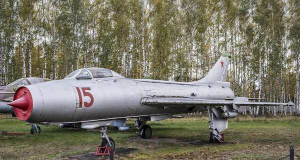  Su-7BKL-Strike fighter (1965), specific feature: wheel-ski landing
