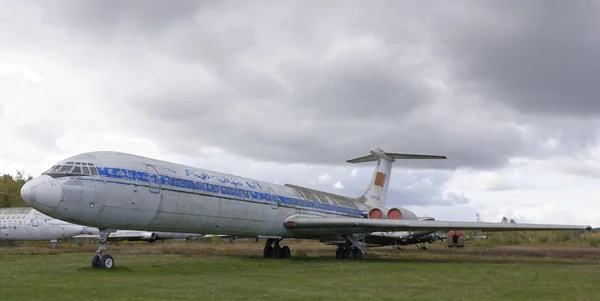 IL-62- The first Soviet jet passenger aircraft (1963) .Max.speed — Stock Photo, Image