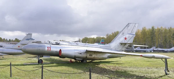Yak-25r- Aviones de reconocimiento (1959) .Max.speed, 850km / h.Range, k — Foto de Stock