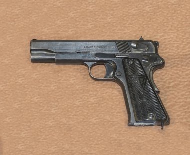 9 mm askeri Vis örnek 35 (Polonya), 1935 tabanca.
