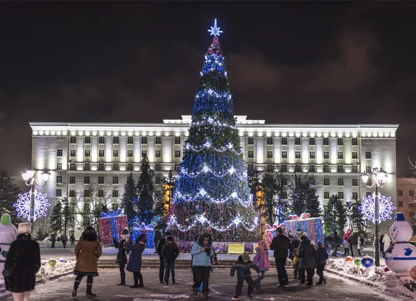Christmas festivities in the regional administration building o — Stock Photo, Image