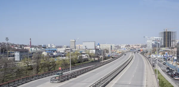 Blick auf die Allee Sievers und den Eisenbahnplatz am 05. April 2016 — Stockfoto