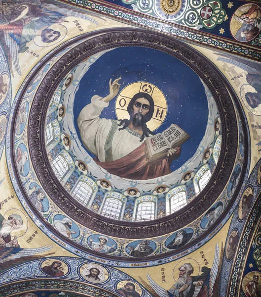 Inre av Holy-Ascension katedralen — Stockfoto