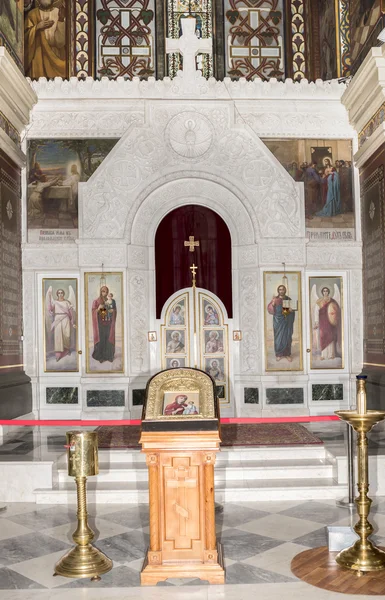 Het interieur van de kathedraal van de Hemelvaart Holy- — Stockfoto