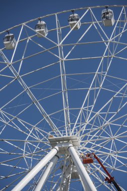  Dönme dolap 65 metre inşaatı 