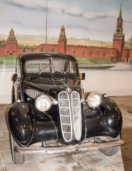 Araba Bmw 321 (1940) içinde "Mosfilm" Müzesi — Stok fotoğraf