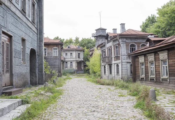 De straten van de verlaten onbewoonbaar stad — Stockfoto