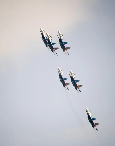 Aerobatic team "Russian Knights" on the Su-27 — Stock Photo, Image