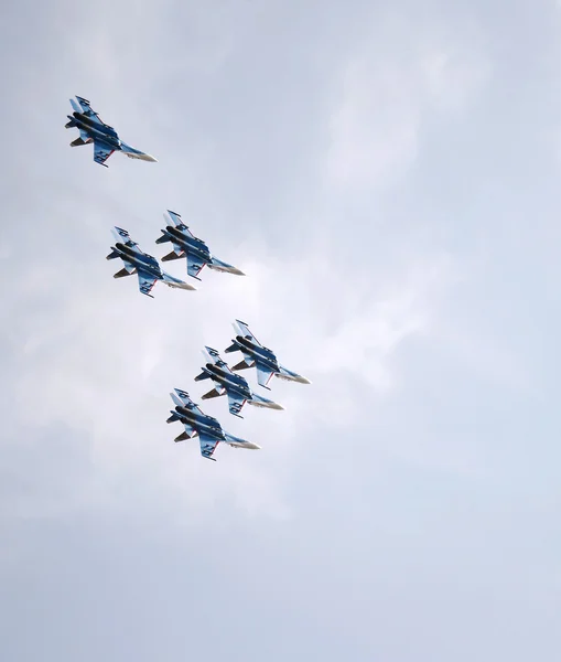 Equipo acrobático "Caballeros rusos" en el Su-27 —  Fotos de Stock