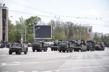  9 Mayıs tarihinde 70 yıldönümü onuruna tören
