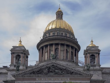   4 Temmuz tarihinde St. Isaac's Katedrali; 2015 yılında St. Petersburg 