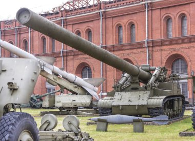 420 mm kundağı harç 2b1 