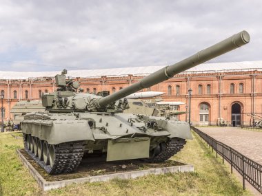 T-80 - SSCB içinde üretilen ana muharebe tankı 