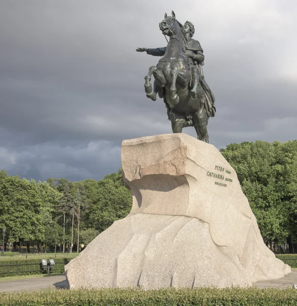 Emlékmű-hoz 1 (Bronze Horseman) Péter. 1782. szobrász E.-M. Fal — Stock Fotó